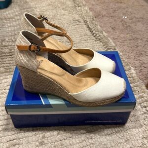 White Mountain Mamba Espadrille Wedge